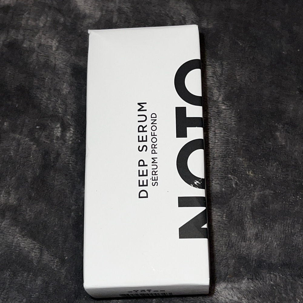 Noto Botanics Deep Serum - White and Black